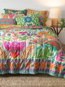 Bungalow Reversible Cotton Quilt - Free Spirit
