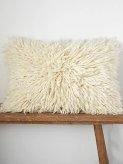 Dreamy Shaggy Wool Pillow - Cream