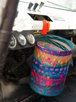 Pop-Up Car Trash Can - Floral Border