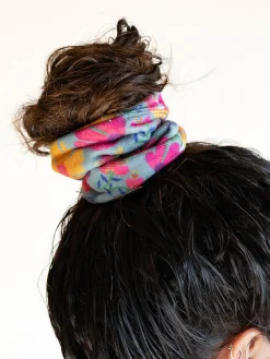 Wet Hair Towel Scrunchie - Tossed Blue Flower